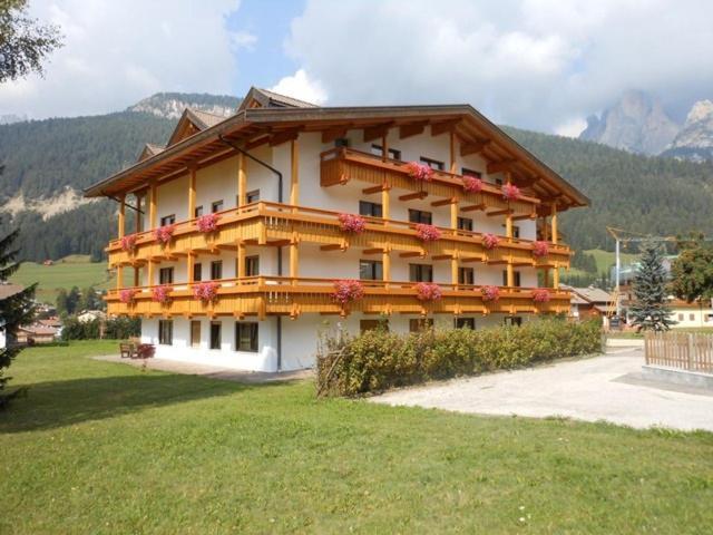 Residence Dolomia Pozza di Fassa Exteriér fotografie